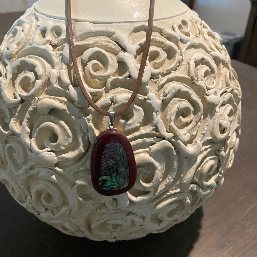 Pendant Rope Necklace - Picture 3 of 3